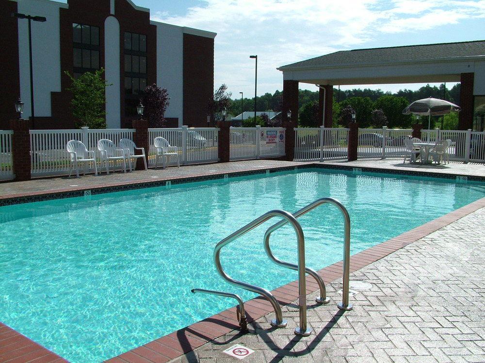 Spark By Hilton Fredericksburg Southpoint Exterior photo