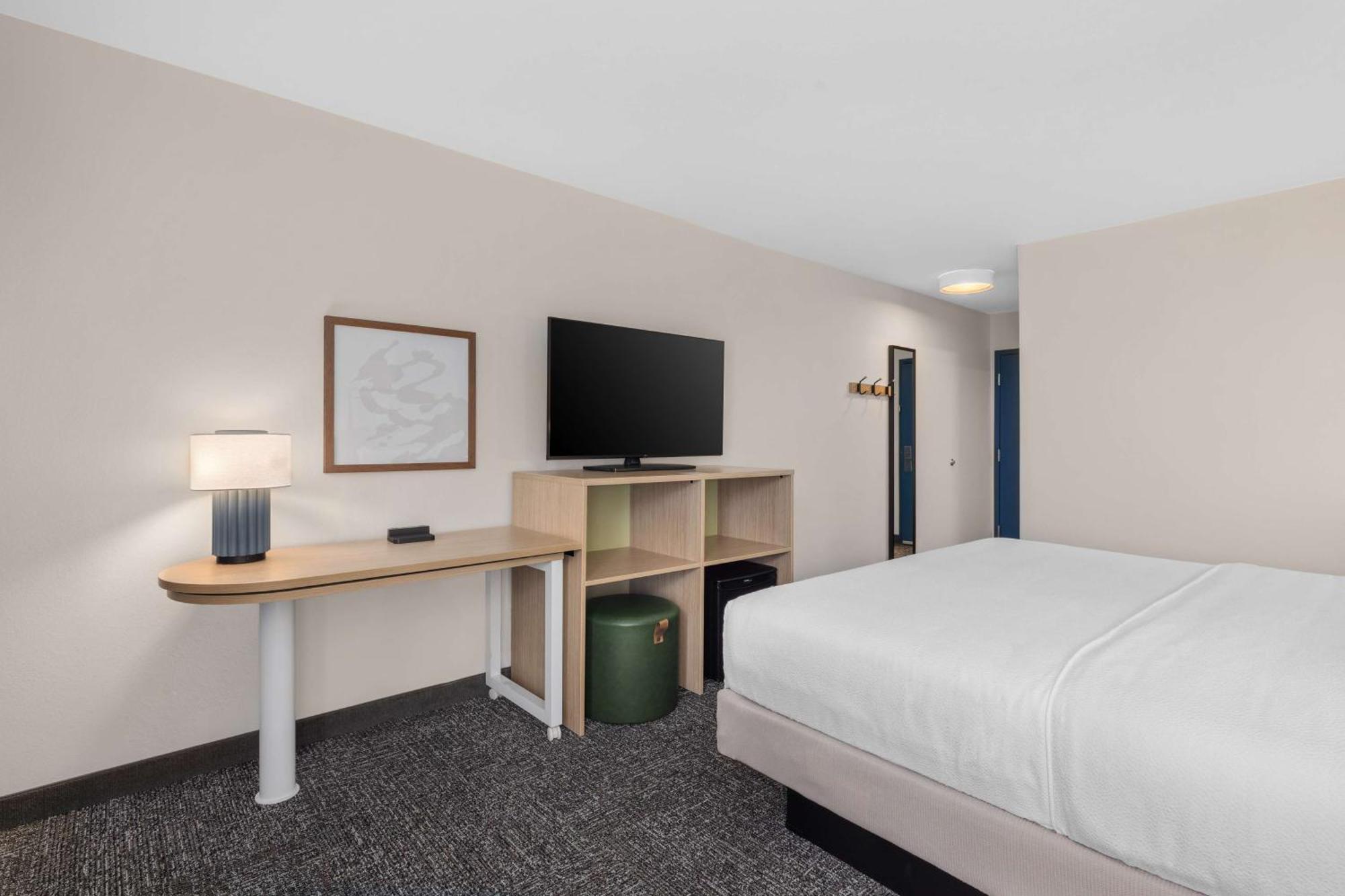 Spark By Hilton Fredericksburg Southpoint Exterior photo