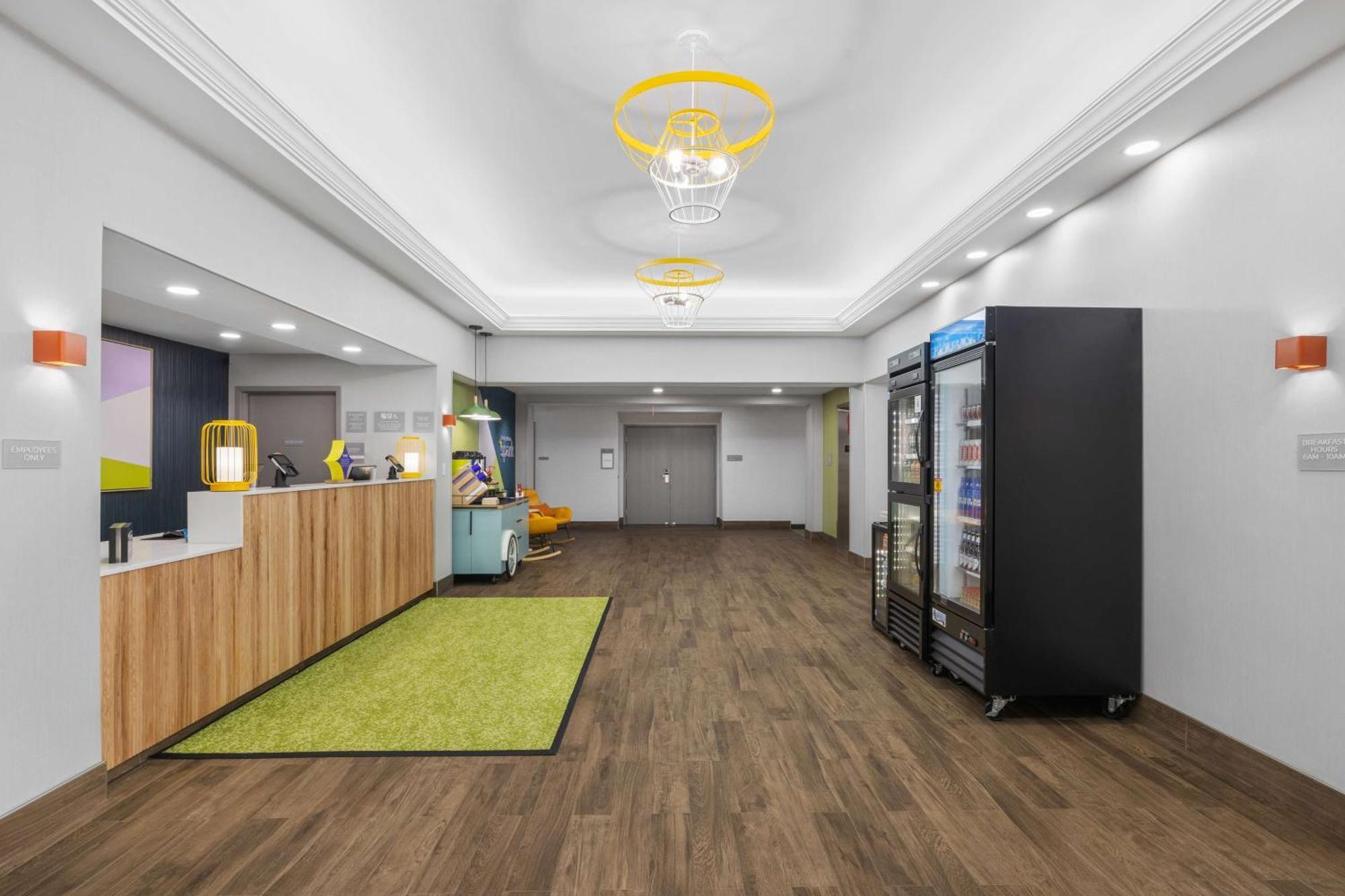 Spark By Hilton Fredericksburg Southpoint Exterior photo